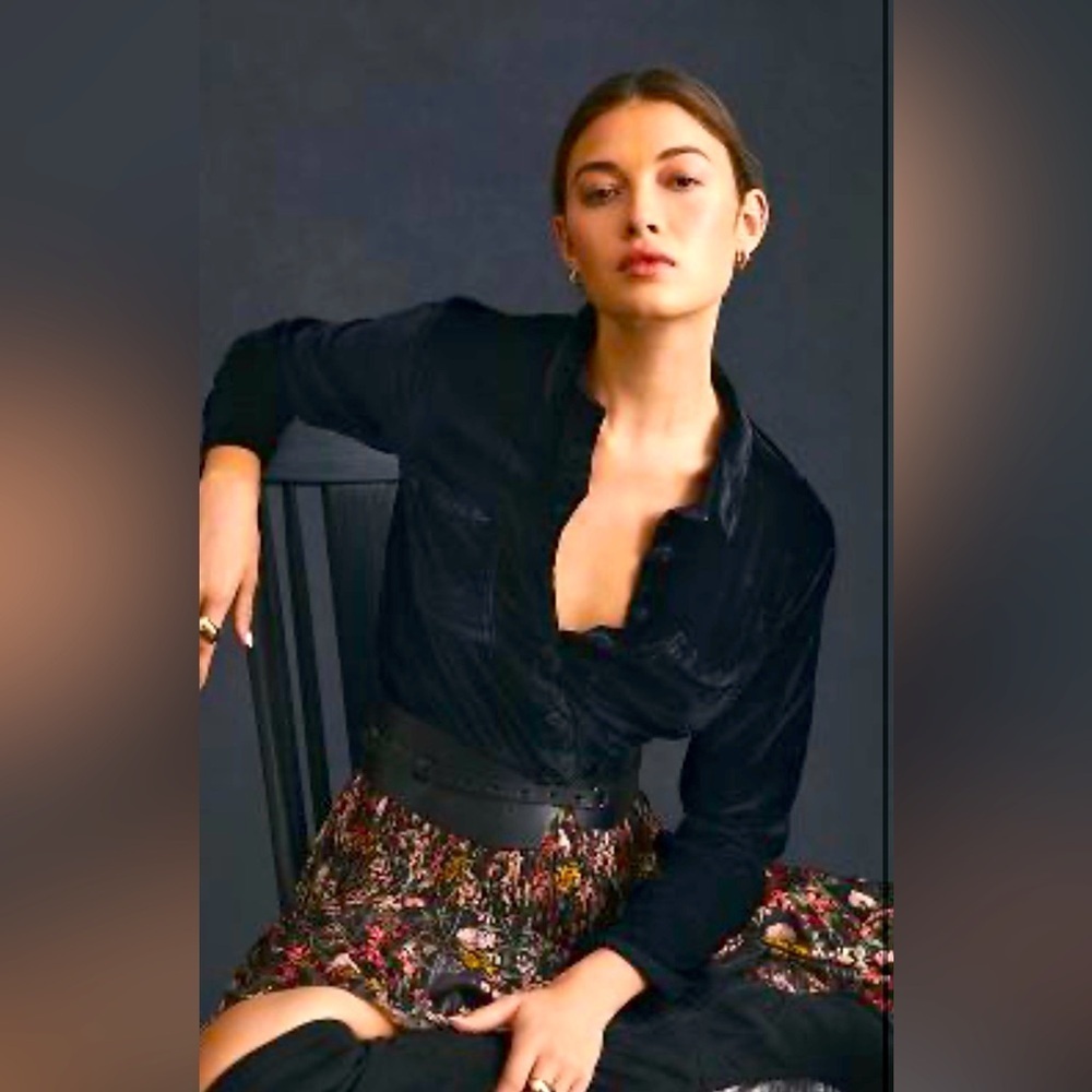 NWOT! Anthropologie black velvet button down shirt. Size XS. Never worn! - Picture 2 of 3